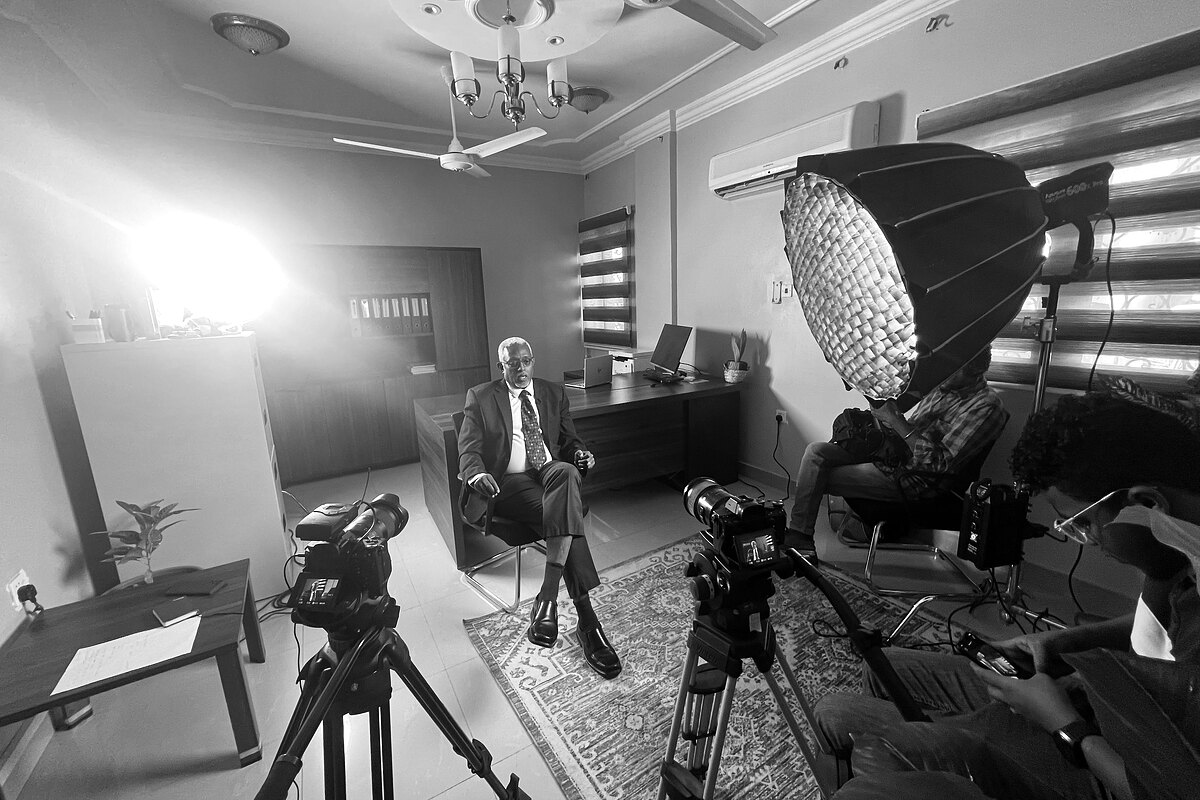 Behind the scenes, 2023: the set